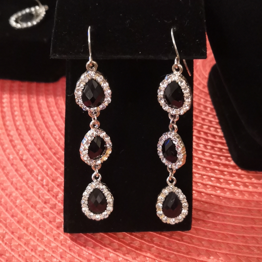 Jewelry Set - Picture 3 of 5